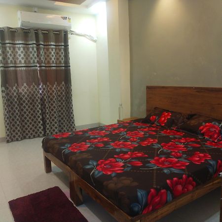 Anant Home Stay Ujjain Exteriör bild