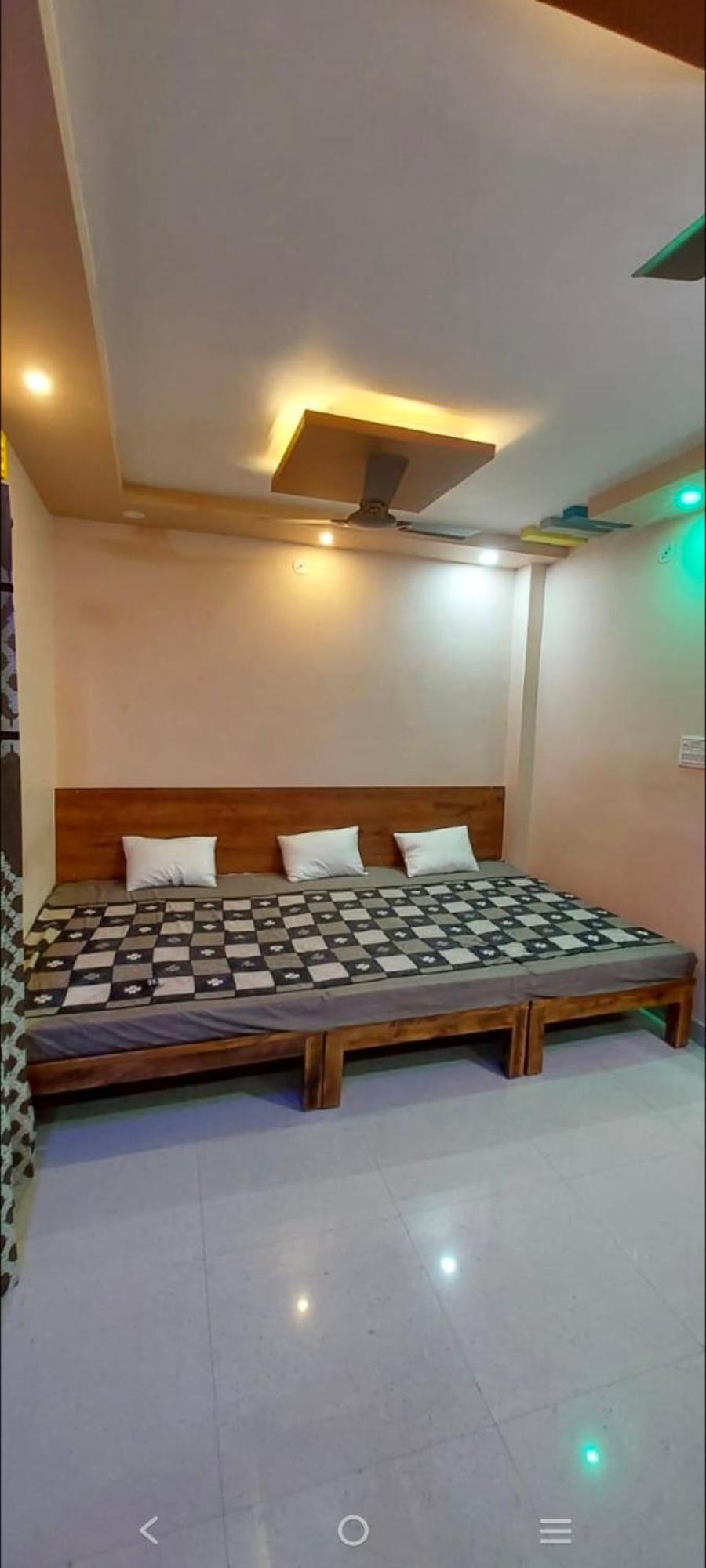 Anant Home Stay Ujjain Exteriör bild