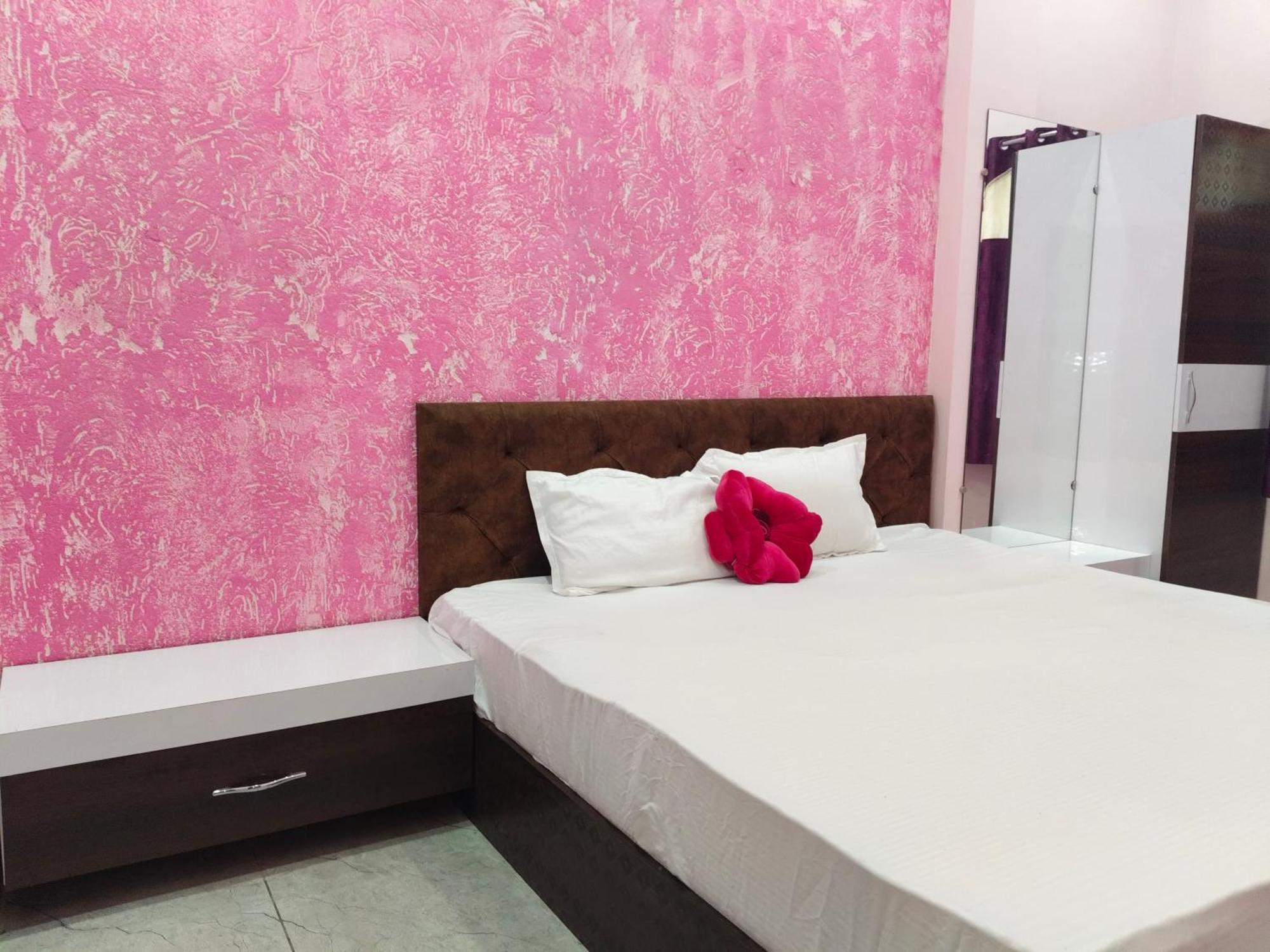 Anant Home Stay Ujjain Rum bild